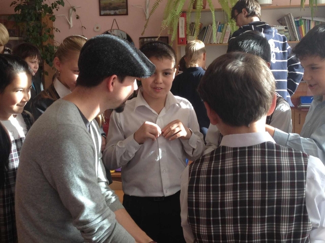 Pupils tell the Norwegain artists Bjorn-Kowalski Hansen what they want to be changes in the school and why