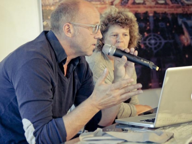 Бик Ван дер Пол рассказывают о своих проектах на презентации в Лофт Проекте ЭТАЖИ